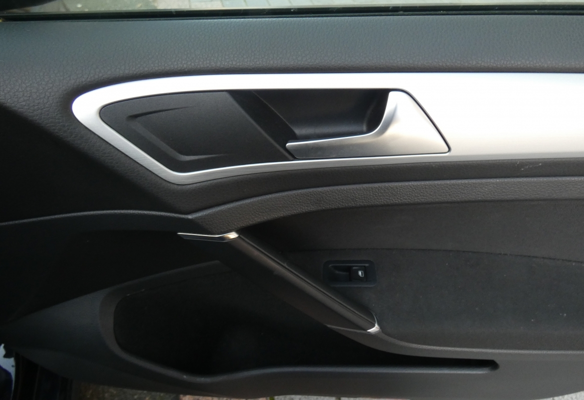 Volkswagen Golf — 19